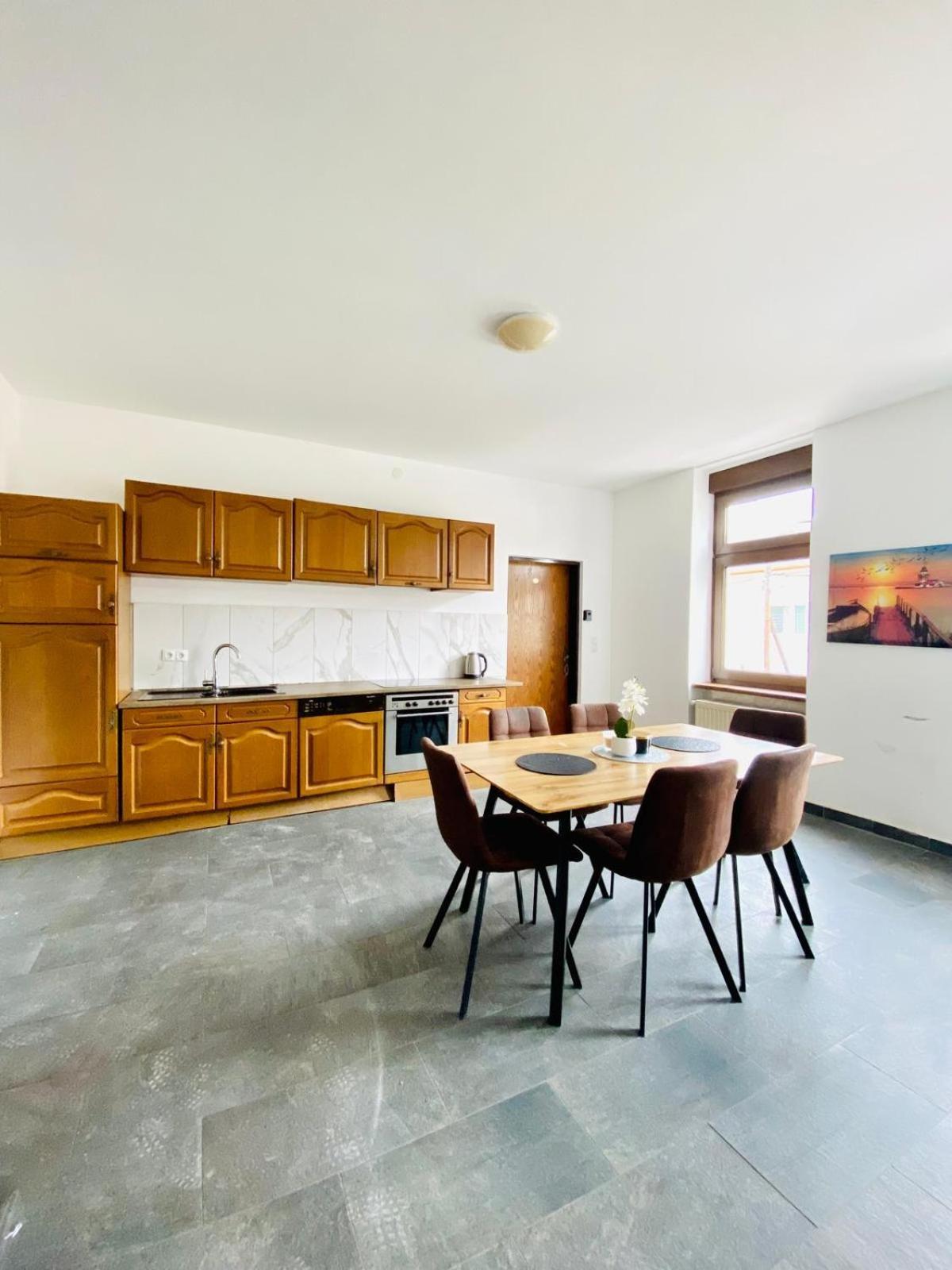 Spacious 4br Up To 15 Guests 15 Min To Danube Apartment Wien